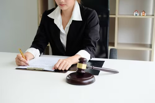 Trustee vs Executor: Understanding Key Legal Roles